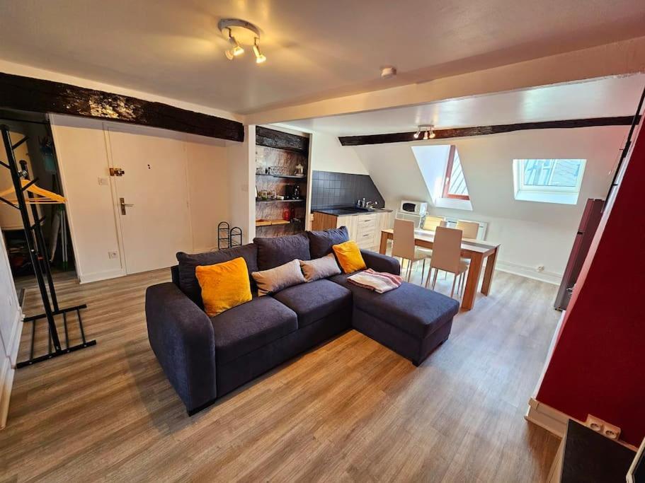 Apartamento Le Bourbon Hypercentre Charleville-Mézières Exterior foto